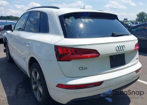 2020 Audi Q5 Premium 45 Tfsi Quattro S Tronic z USA, uszkodzony, nr VIN WA1ANAFY5L2079466